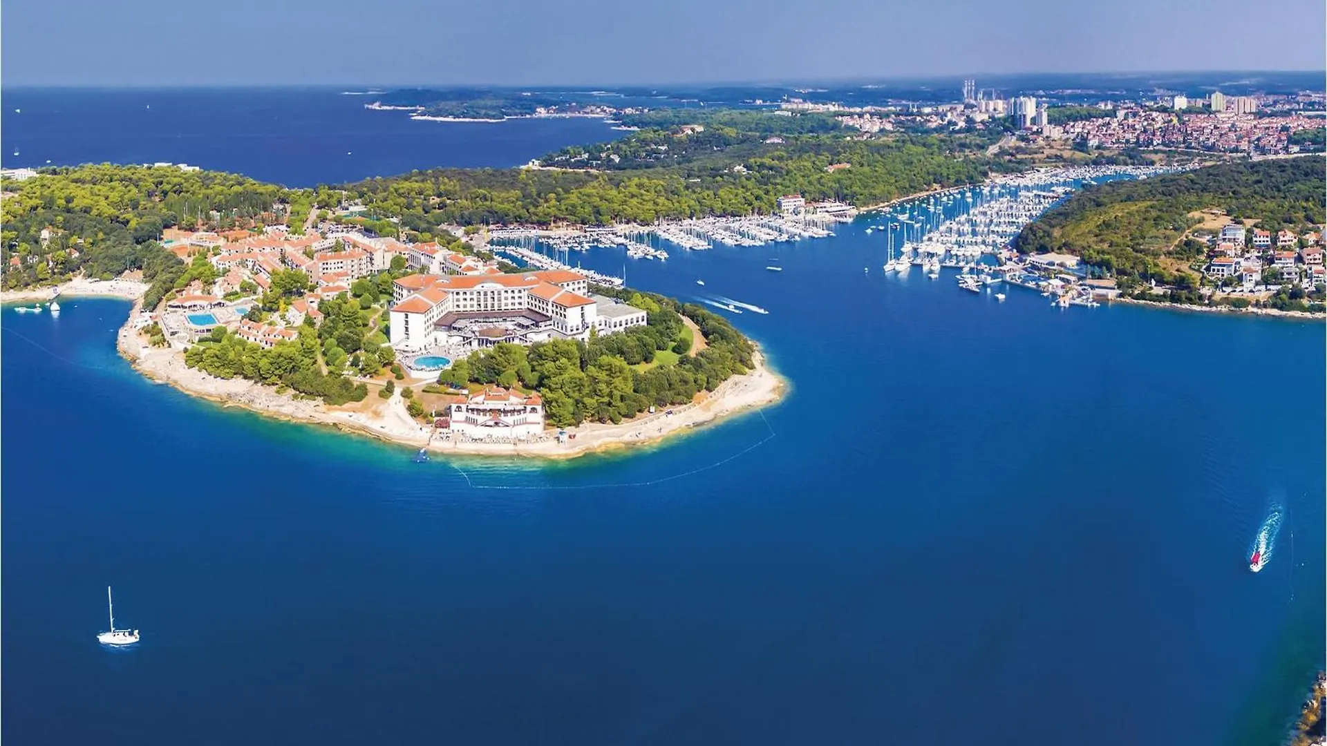 2 Bedroom Stunning Home In Sisan Croatia
