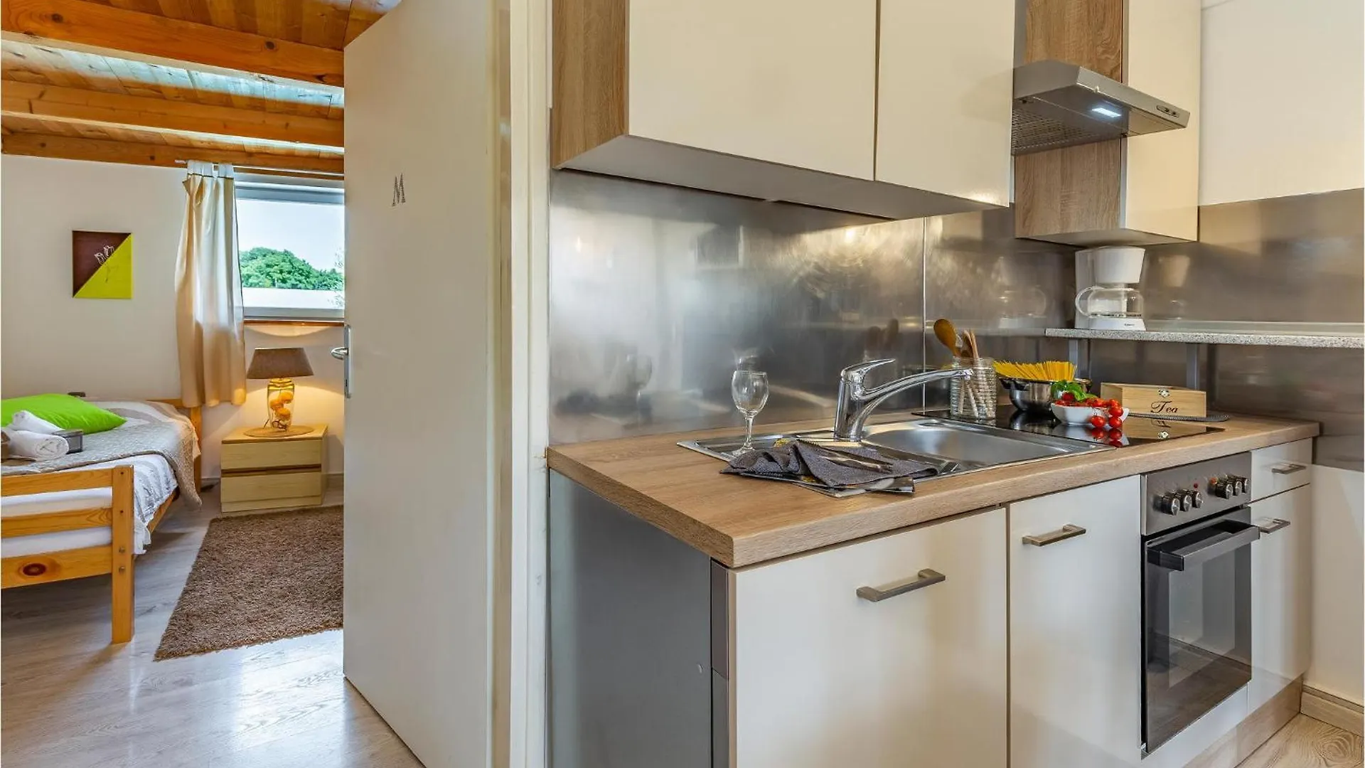 2 Bedroom Stunning Home In Sisan Croatia
